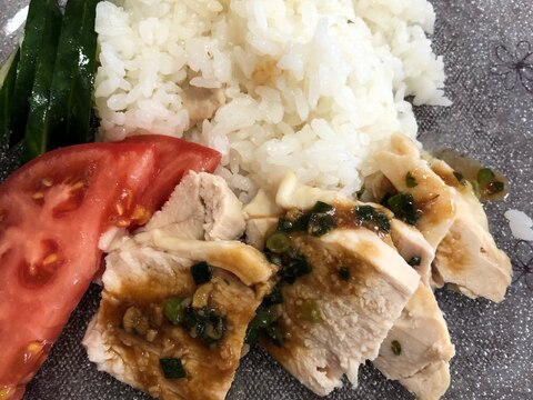 炊飯器で簡単♪ 味噌ダレのカオマンガイ風ご飯